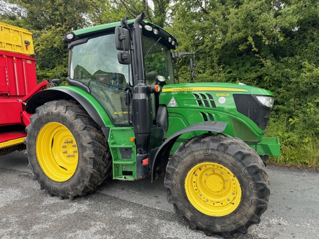 JOHN DEERE 6130R