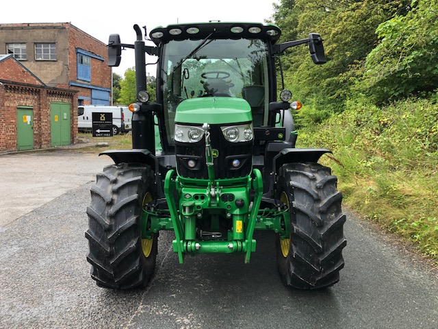 JOHN DEERE 6120R