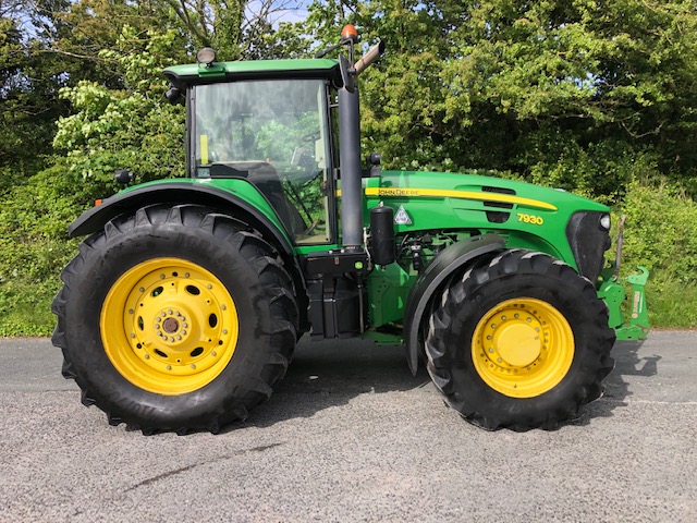 JOHN DEERE 7930