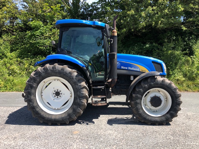 NEW HOLLAND TS115A