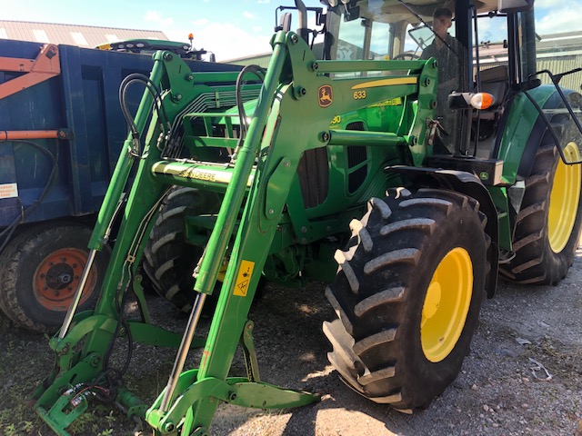 JOHN DEERE 633 LOADER