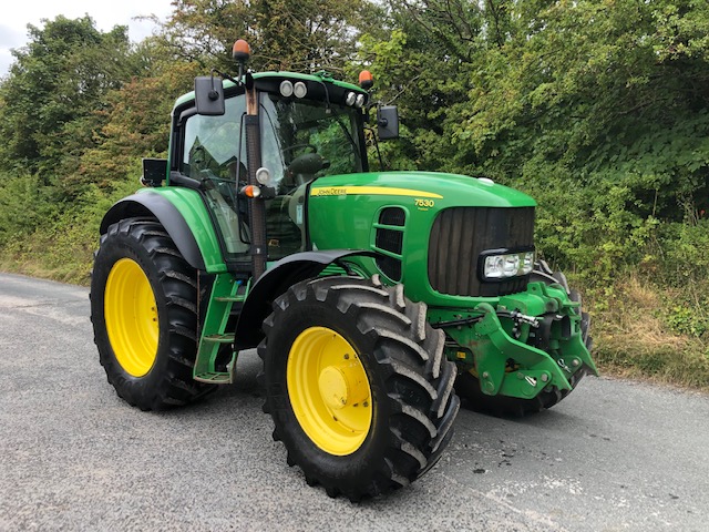 JOHN DEERE 7530 PREMIUM