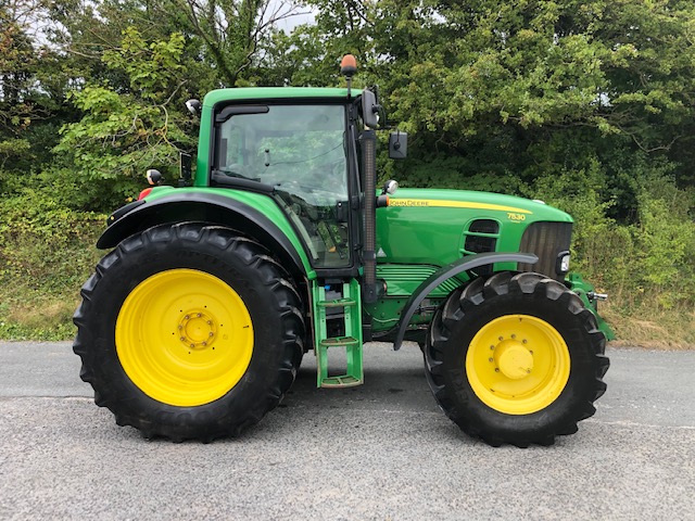 JOHN DEERE 7530 PREMIUM