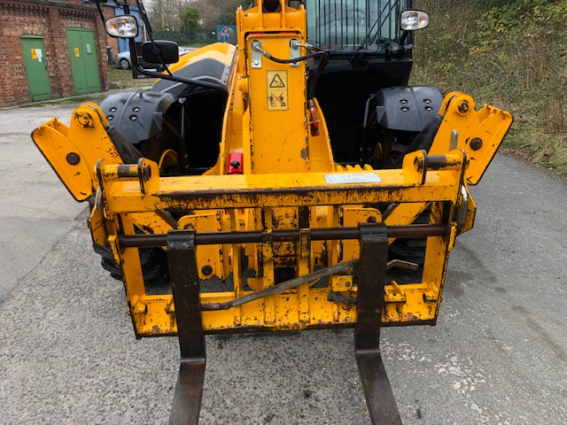 JCB 535-125 Hi Viz