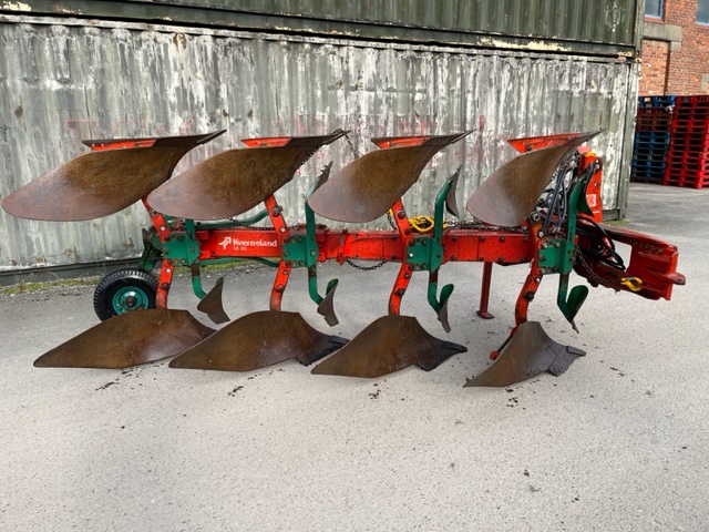 KVERNLAND LB85 PLOUGH