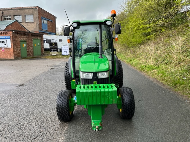 JOHN DEERE 4049R