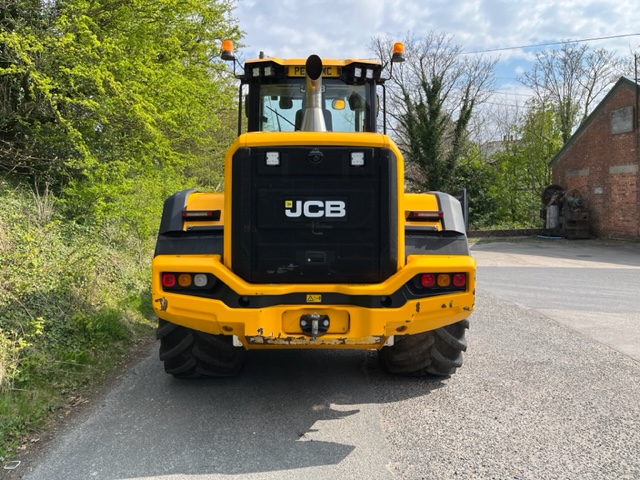 JCB 435S