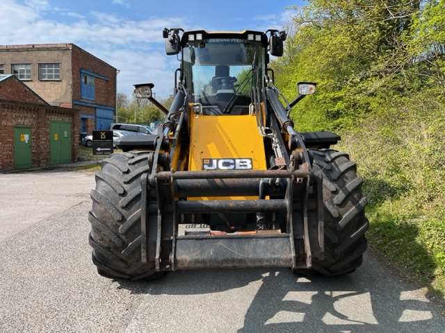 JCB 435S