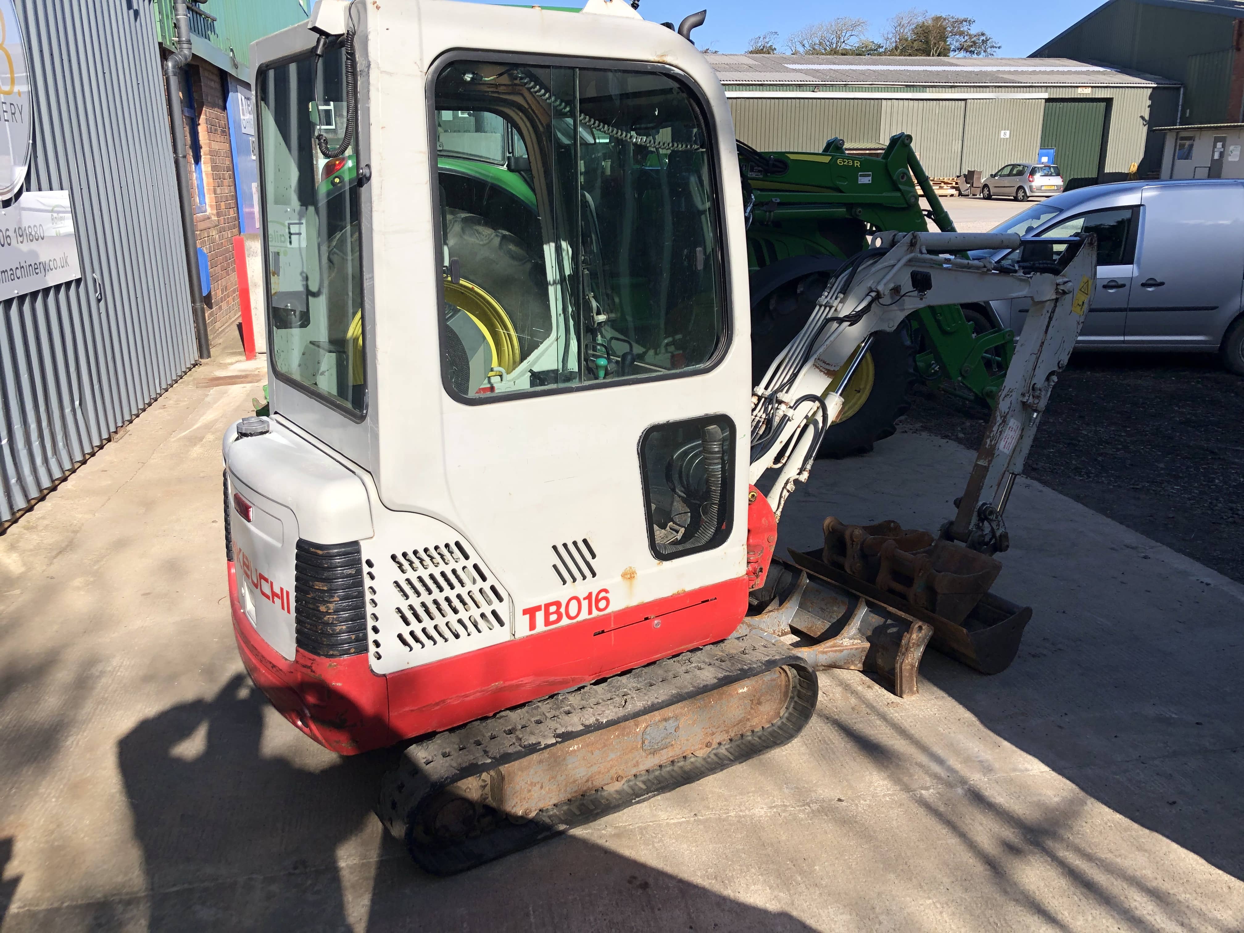 TAKEUCHI TB016