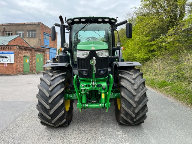 JOHN DEERE 6175R