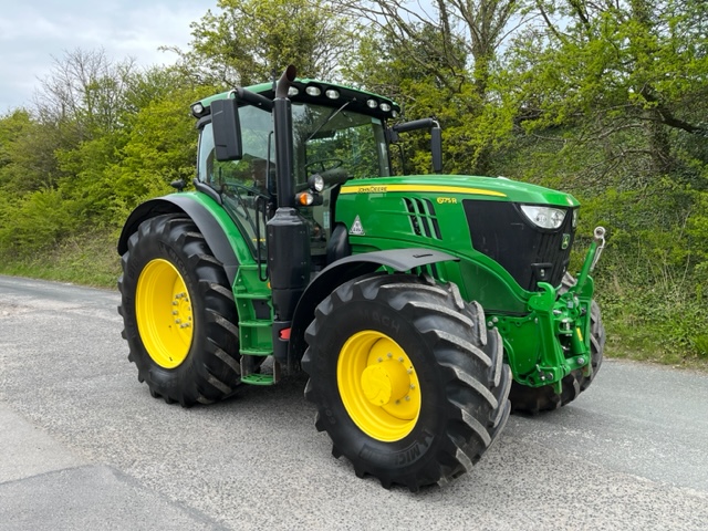 JOHN DEERE 6175R