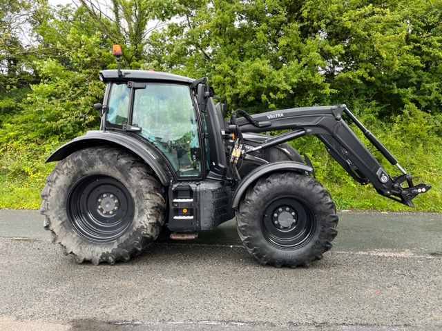 VALTRA N175