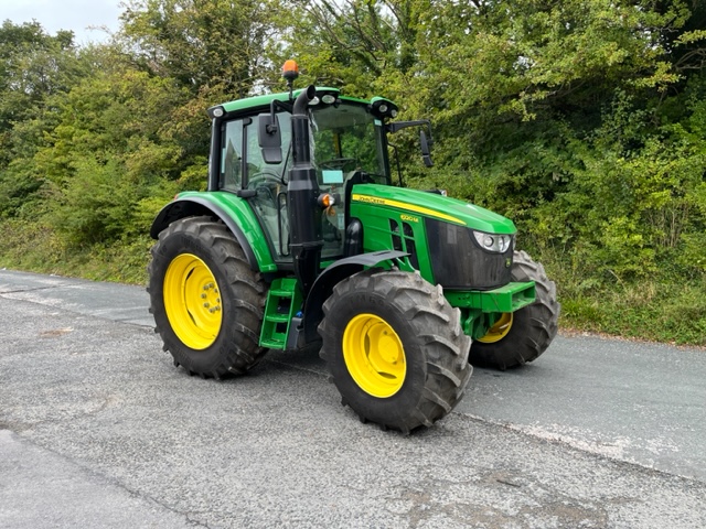 JOHN DEERE 6120M