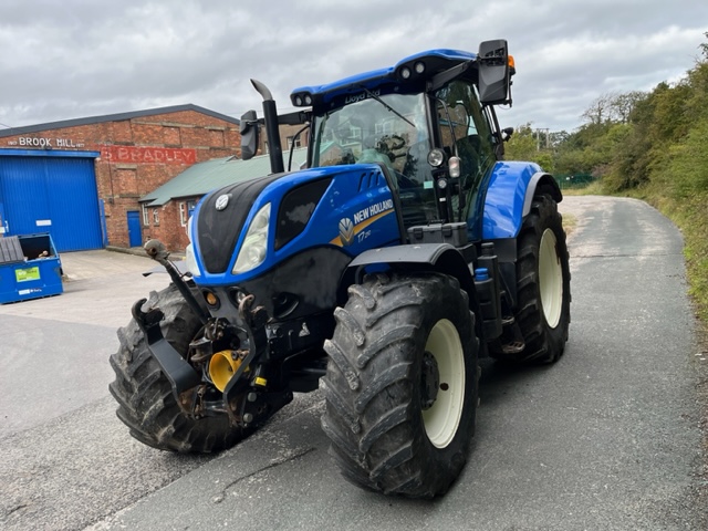 NEW HOLLAND T7.210