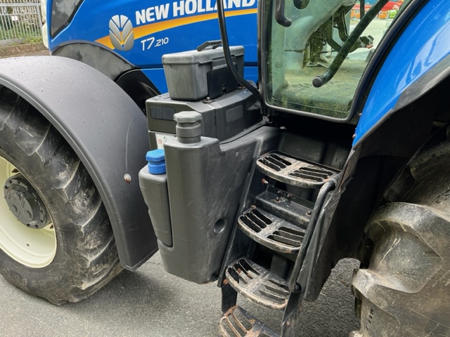 NEW HOLLAND T7.210