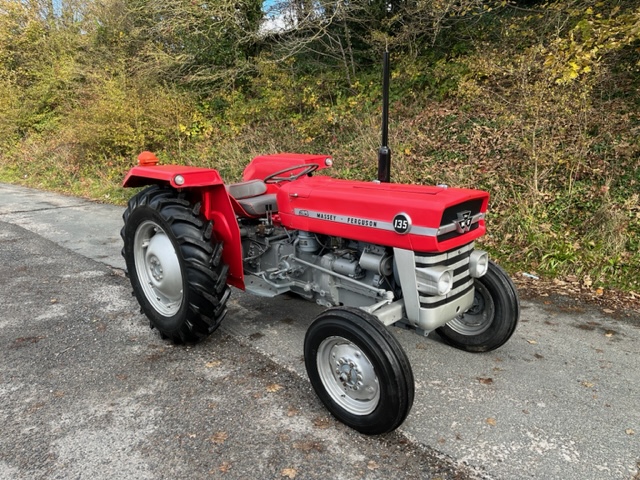 MASSEY FERGUSON 135