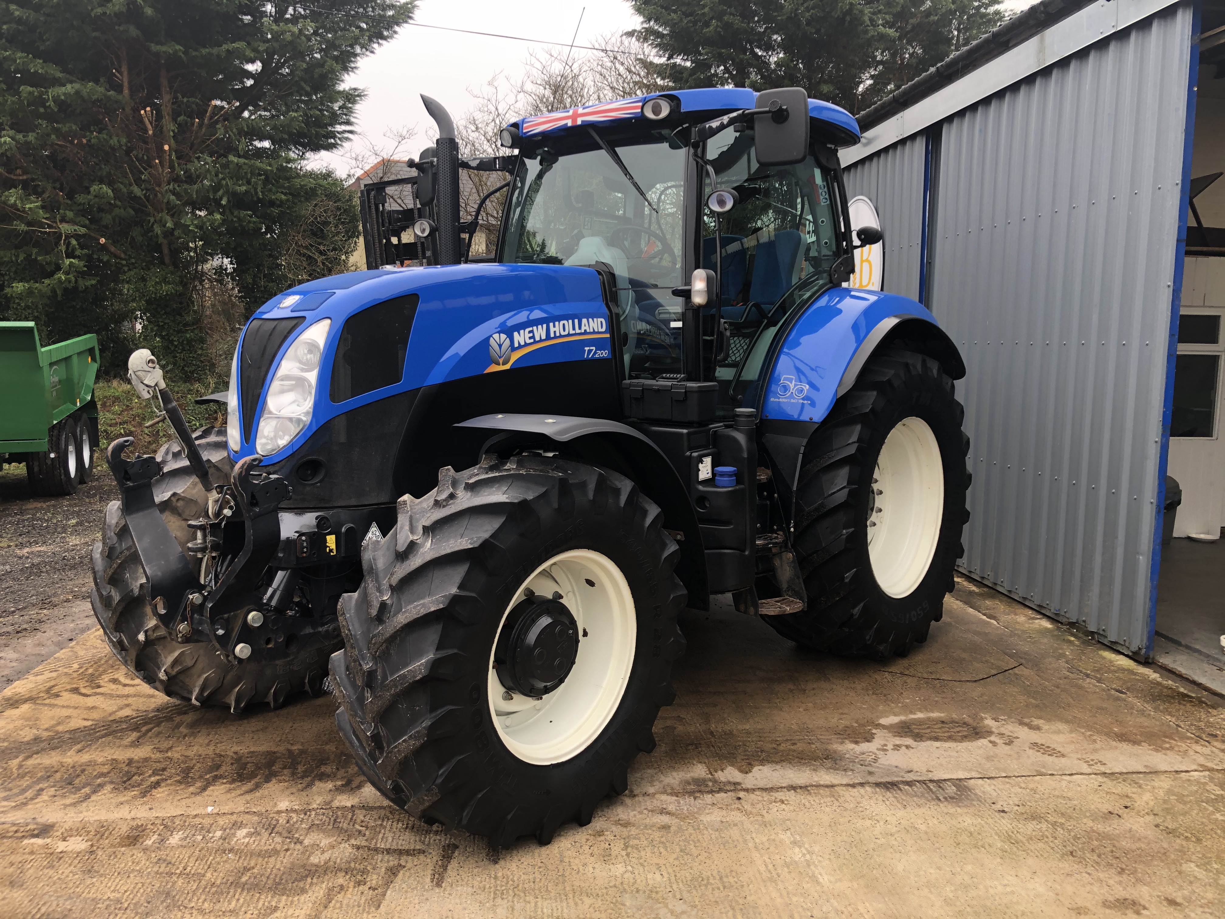 NEW HOLLAND T7.200