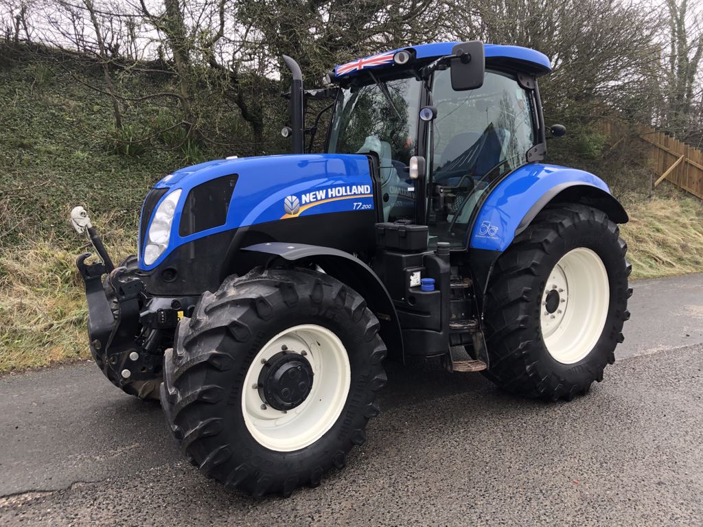 NEW HOLLAND T7.200