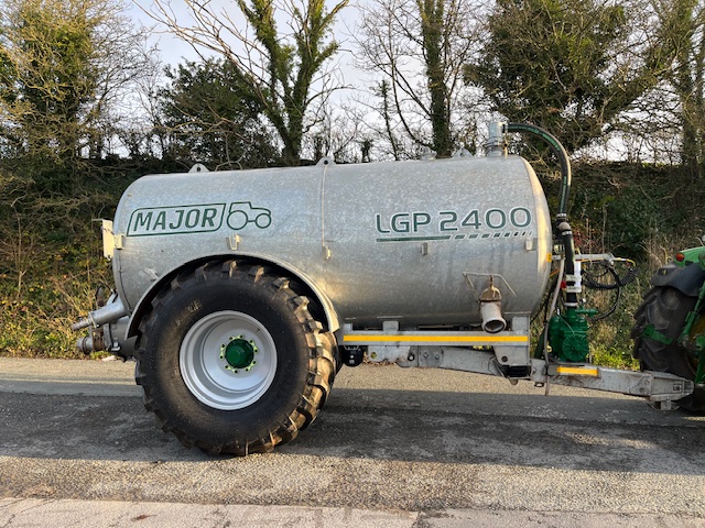 MAJOR 2400 TANKER