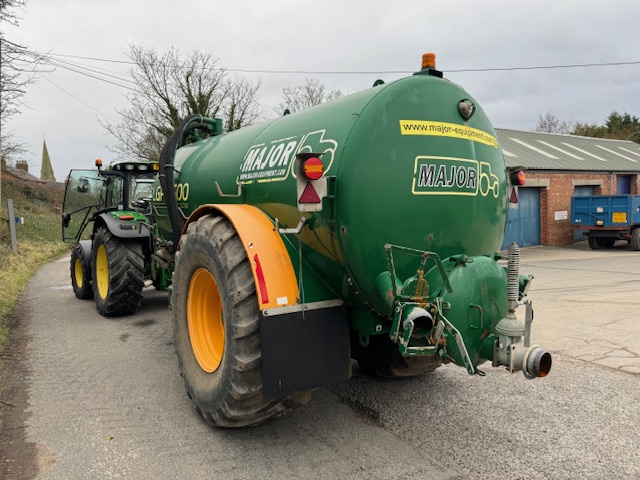 MAJOR 2600 VACUM TANKER