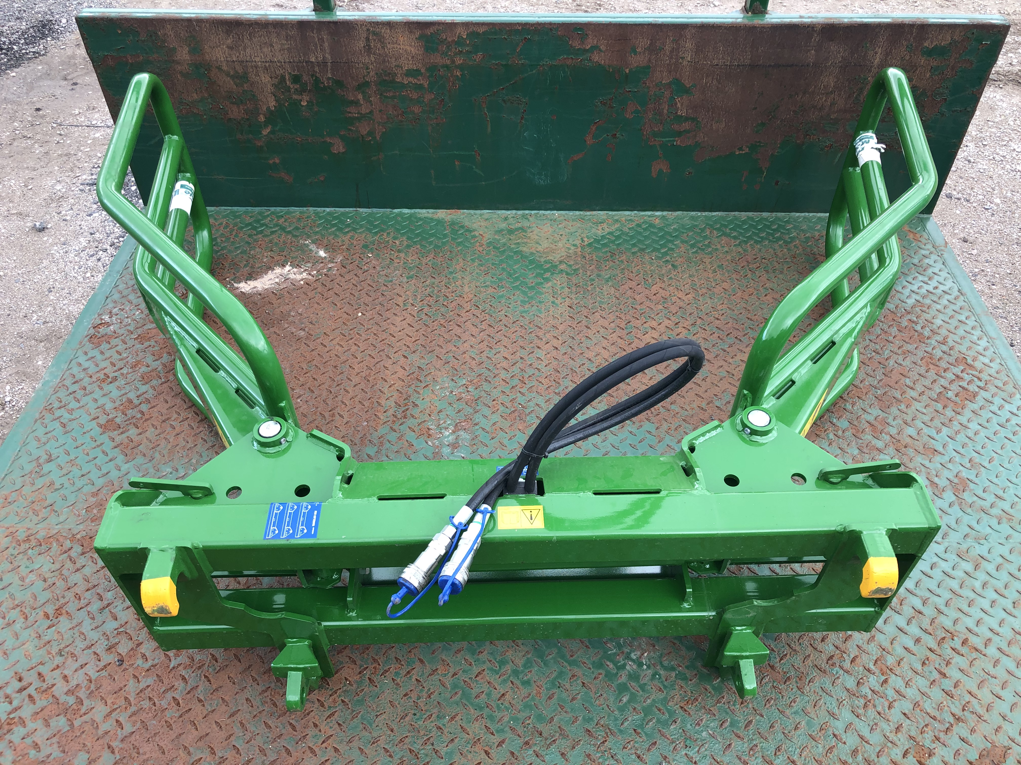 MC HALE R5 BALE HANDLER (NEW)