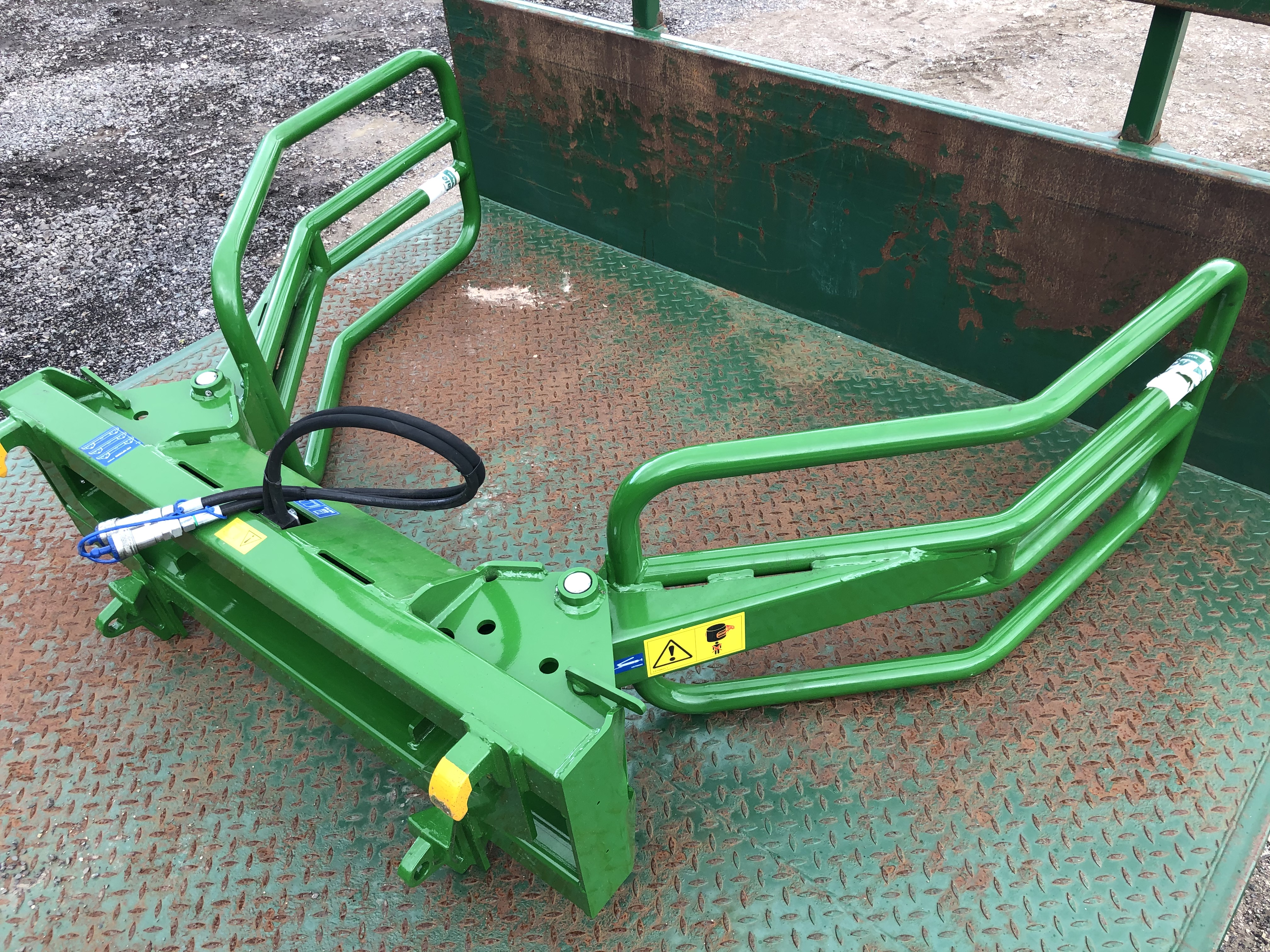 MC HALE R5 BALE HANDLER (NEW)