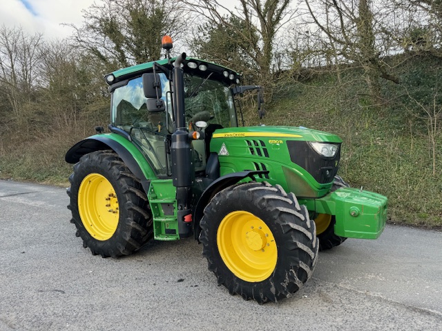 JOHN DEERE 6130R