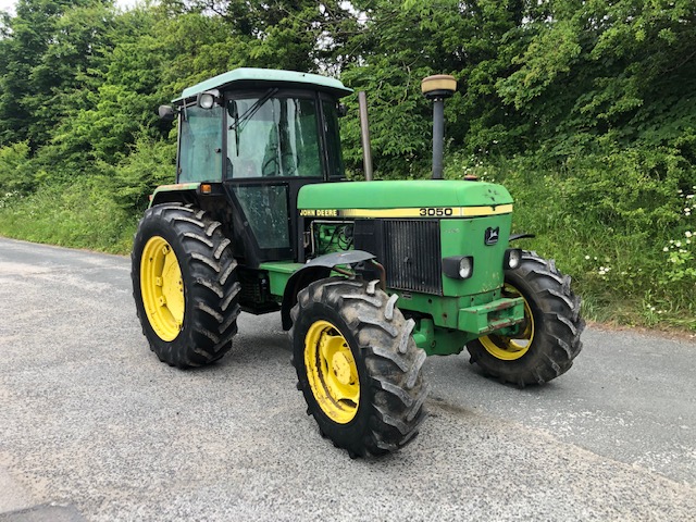 JOHN DEERE 3050