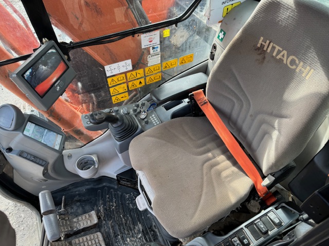 HITACHI ZX135US-6