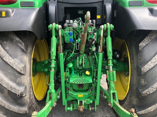 JOHN DEERE 6150R