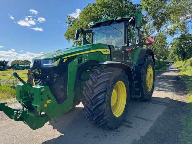 JOHN DEERE 8R 370