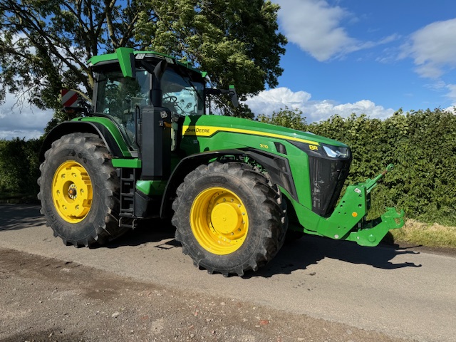 JOHN DEERE 8R 370