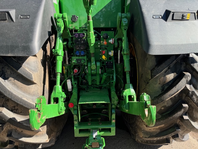 JOHN DEERE 8R 370