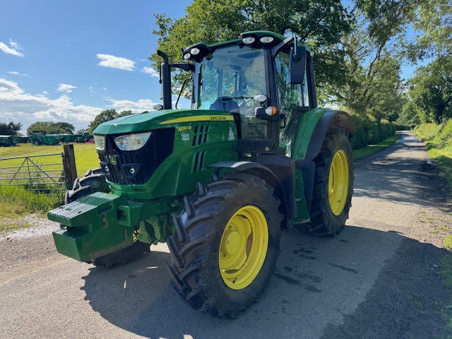 JOHN DEERE 6130M