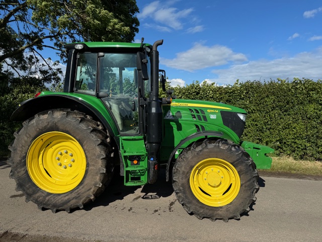 JOHN DEERE 6130M