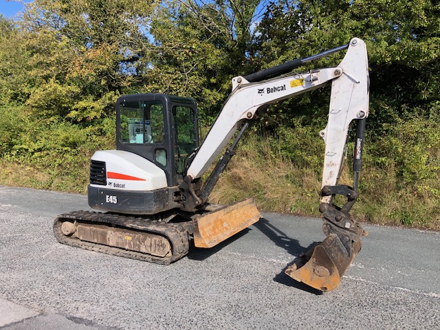 BOBCAT E45