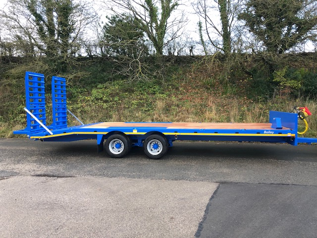 BAILEY LOW LOADER 