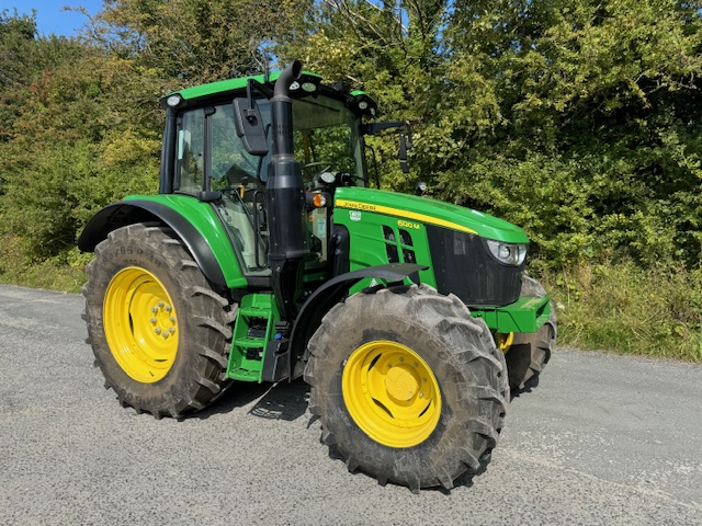 JOHN DEERE 6120M