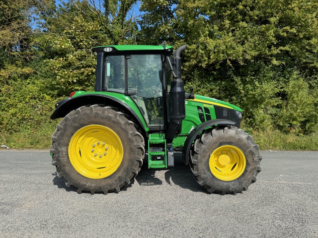 JOHN DEERE 6120M