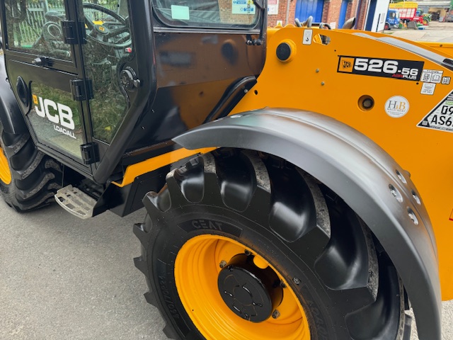 JCB 526-56AGRI PLUS