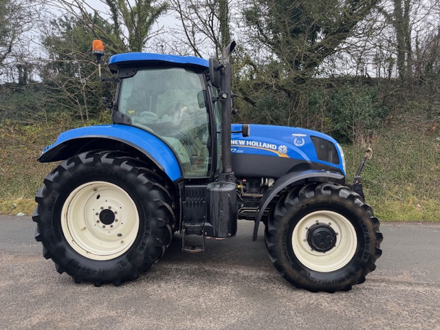 Hb Machinery Farm And Agricultural Equipment New Holland T