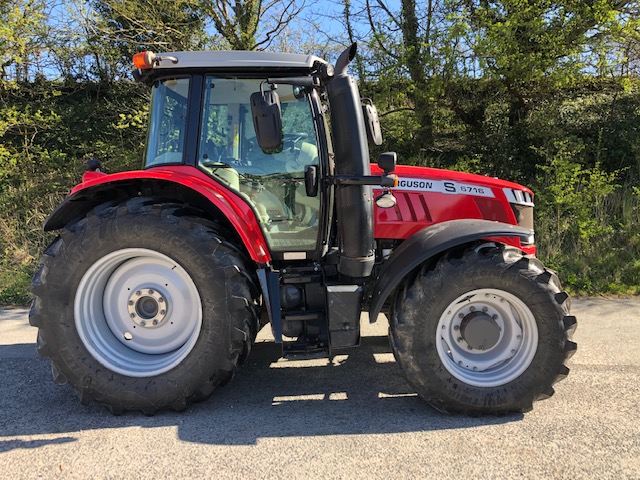 MASSEY FERGUSON 6716S