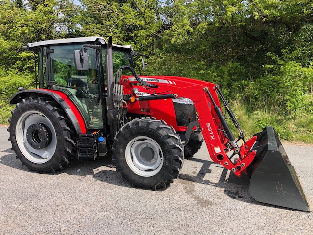 MASSEY FERGUSON 4710