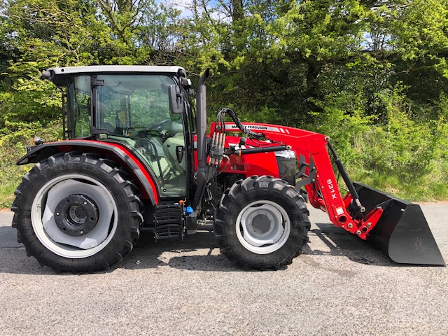 MASSEY FERGUSON 4710