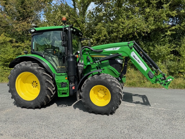 JOHN DEERE 6120R