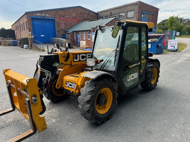 JCB525-60 AGR PLUS