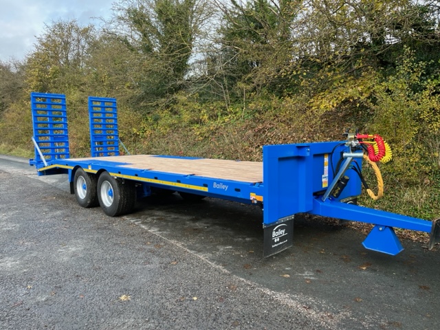 BAILEY LOW LOADER